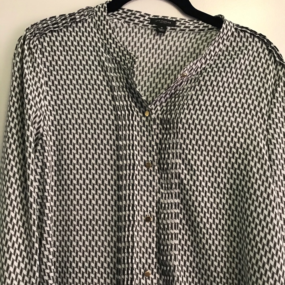 Ann Taylor button up